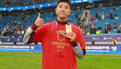 意外！上港功勋国脚无球可踢官宣离队，被迫屈身踢中乙，引发热议|李圣龙|上海海港|足球|U21|俱乐部_新浪体育_新浪新闻